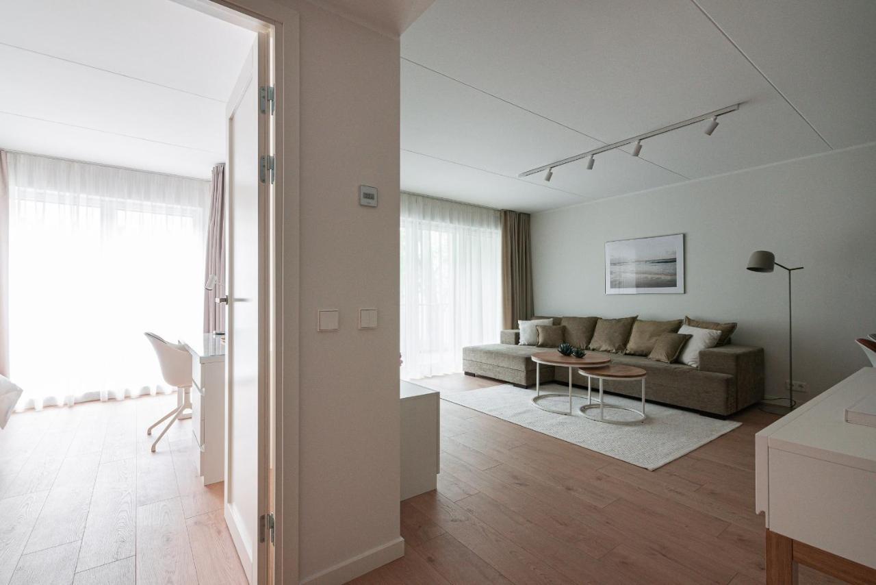Modern City Center Apartment Tallinn Bagian luar foto